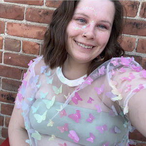 Meet your Posher, Alicia